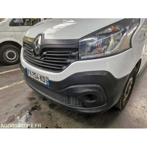 2018 Renault Traffic-48902107