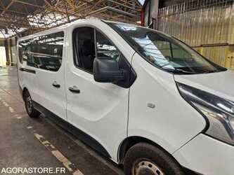 2018-renault-traffic-1481584-48902111