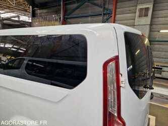 2022-ford-custom-1481586-48902137