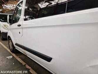 2022-ford-custom-1481586-48902139