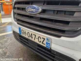 2022-ford-custom-1481586-48902153