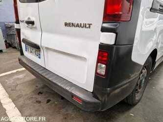2018-renault-traffic-1481588-48902174