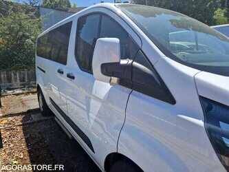 2022-ford-custom-48902201