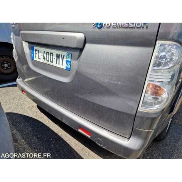 2019 نيسان NV200-48902239