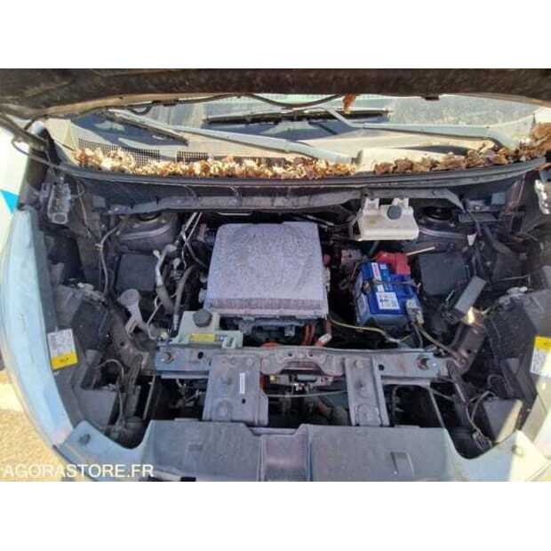 2019 نيسان NV200-48902249