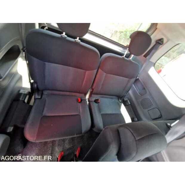 2019 نيسان NV200-48902265
