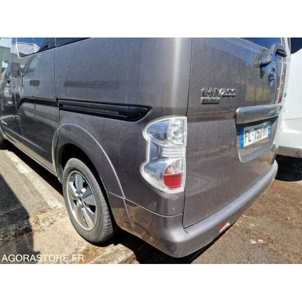 2019 نيسان NV200-48902271