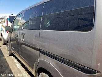 2019-nissan-nv200-1481591-48902272