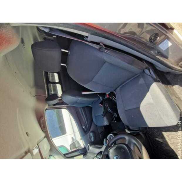 2019 نيسان NV200-48902276