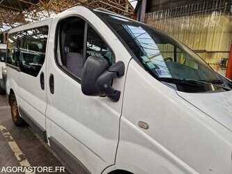 2010-renault-traffic-1481593-48902374
