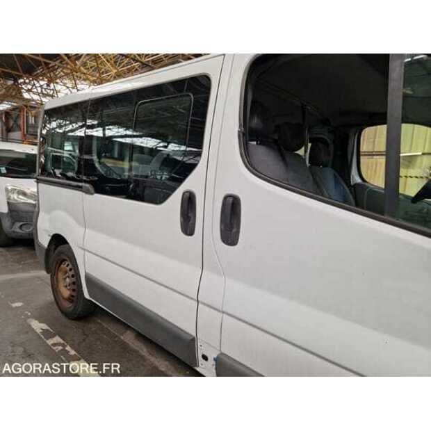 2010 Renault Traffic-48902375