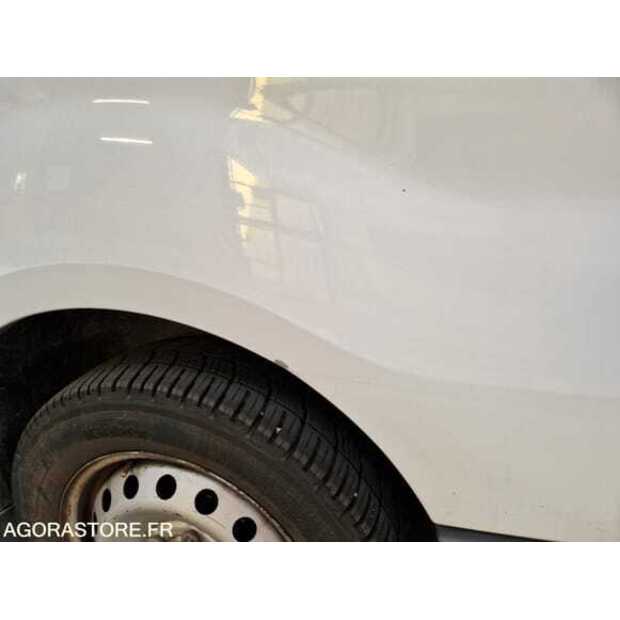 2010 Renault Traffic-48902385
