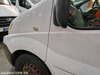 2010-renault-traffic-1481593-48902390