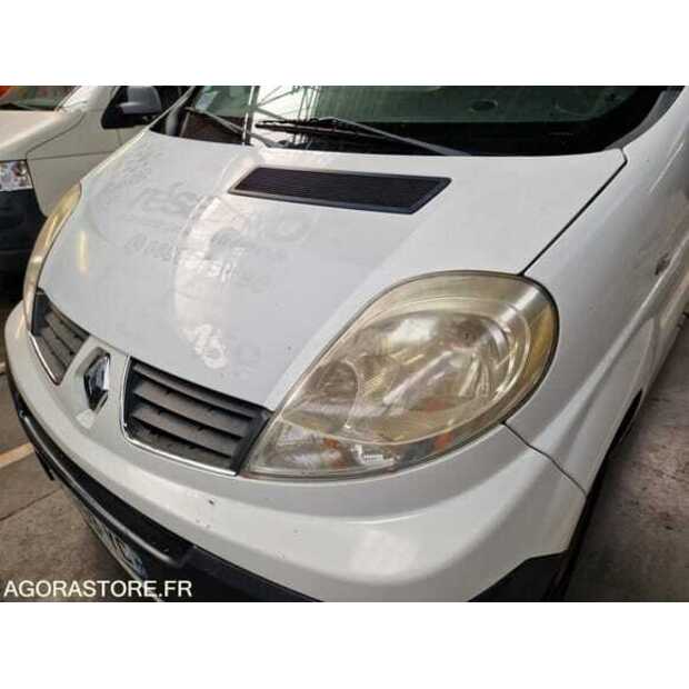 2010 Renault Traffic-48902402