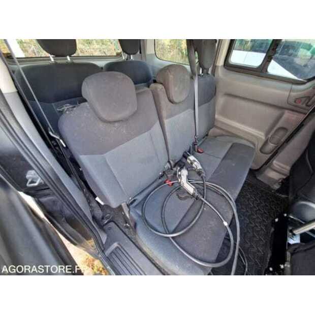 2019 NISSAN NV200-48902433