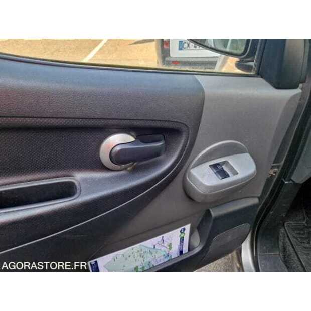 2019 NISSAN NV200-48902443