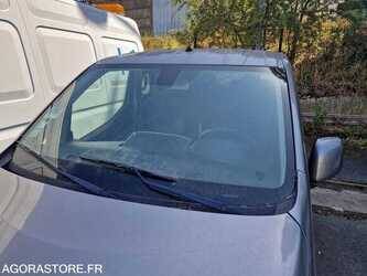 2019-nissan-nv200-1481595-48902454