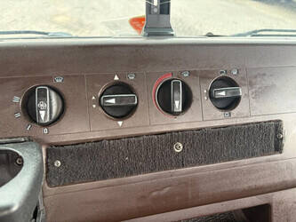 1991-mercedes-benz-609-1481690-48904508