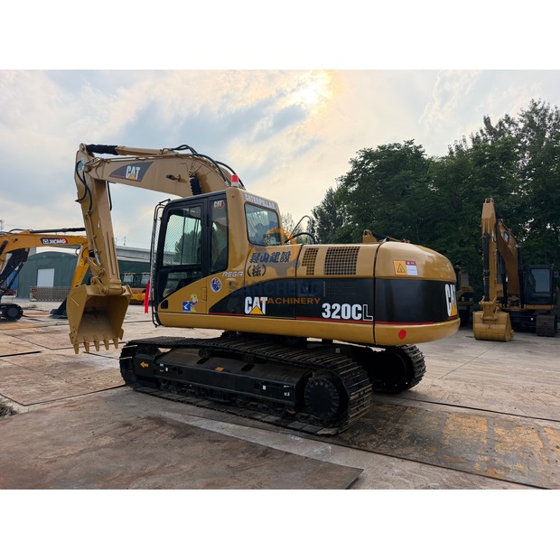 2020 Caterpillar 320C-48908693