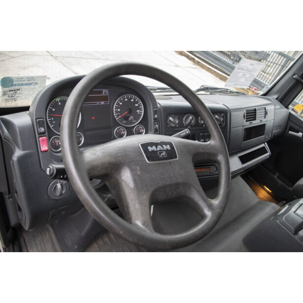 2009 MAN TGL 12.220BL-48908802