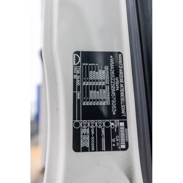 2011 MAN TGS 33.400 BB-48909538