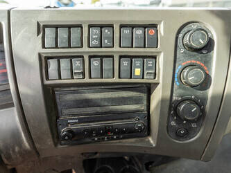 2011-renault-premium-lander-380-48909713