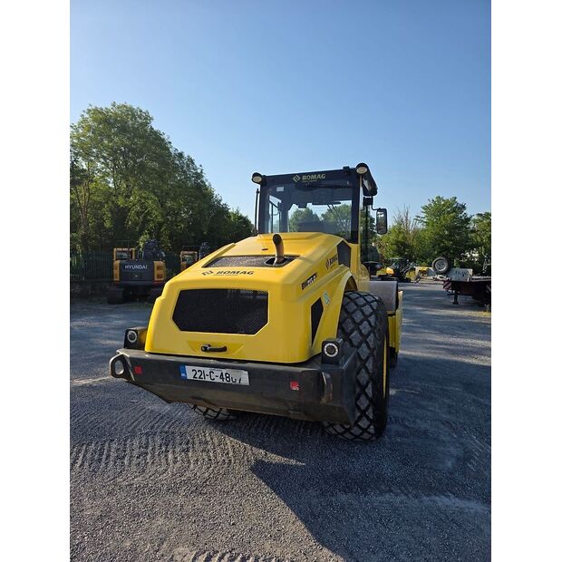 BOMAG BW 213 D-5-48913859