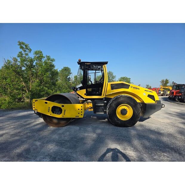 BOMAG BW 213 D-5-48913860