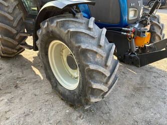 2013-valtra-a93-48914415