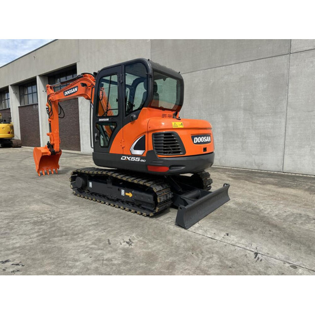 2018 Doosan DX55-9C-48914445