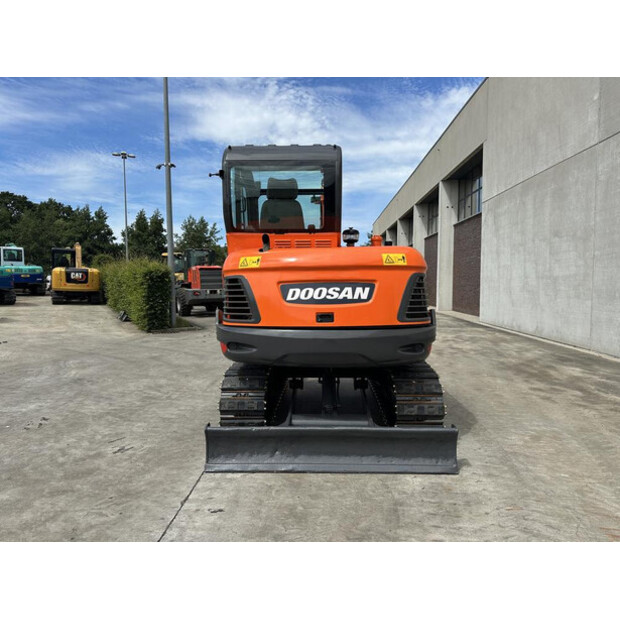 2018 Doosan DX55-9C-48914451