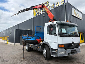صورة ل شاحنات الرافعات 2000 مرسيدس بنز ATEGO 1217
