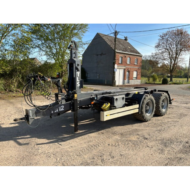 2022 TLS PH12-48915031