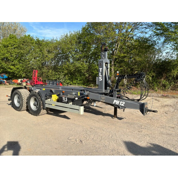2022 TLS PH12-48915032