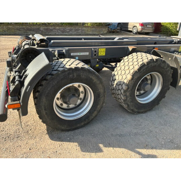 2022 TLS PH12-48915052