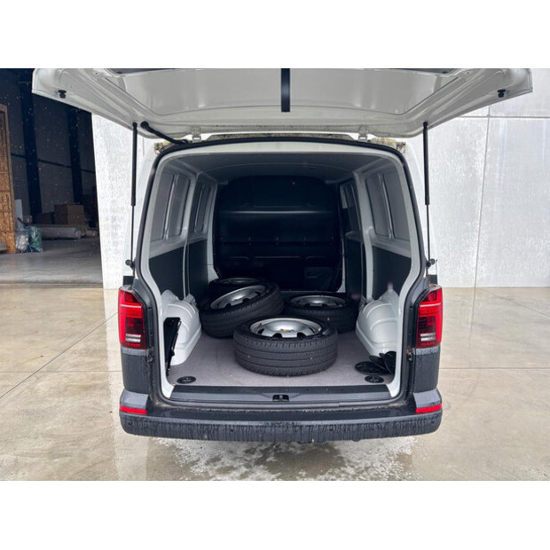 2024 Volkswagen Transporter-48915127