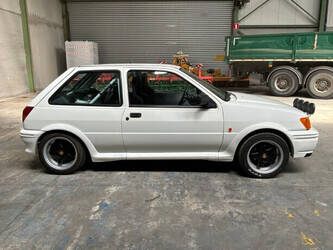 1990-ford-fiesta-1481937-48915171