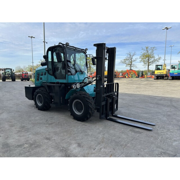 2025 Macro MP-T320A-48915309