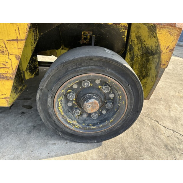 1989 MITSUBISHI FG40-48915484