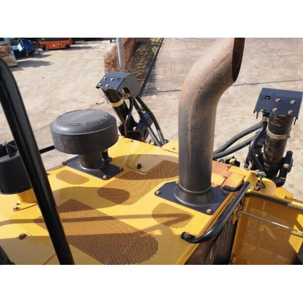 2015 Caterpillar D6T LGP-48915535