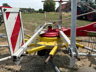 2014-pottinger-top422-48915636