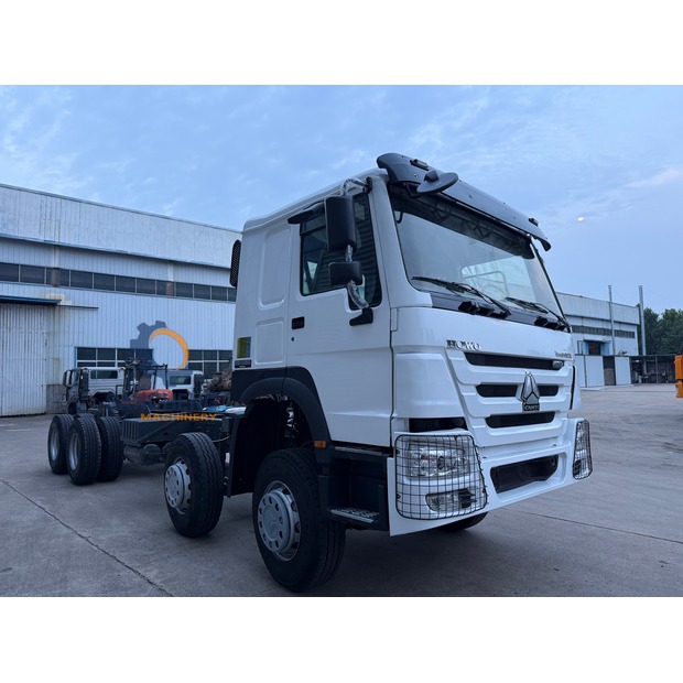 2023 Sinotruk 400-48918227