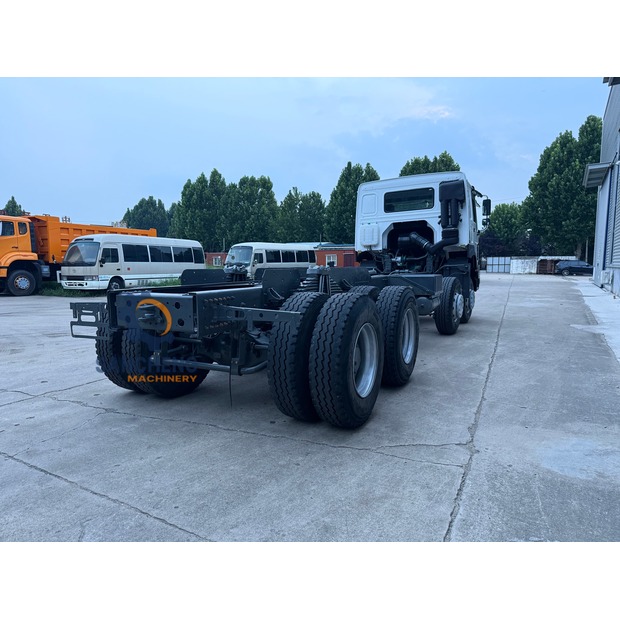 2023 Sinotruk 400-48918230