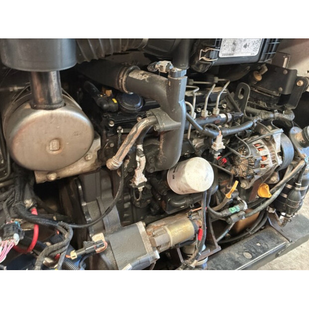 2016 بوبكات S550-48918253