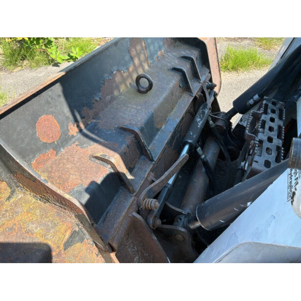 2015 BOBCAT S590-48918266