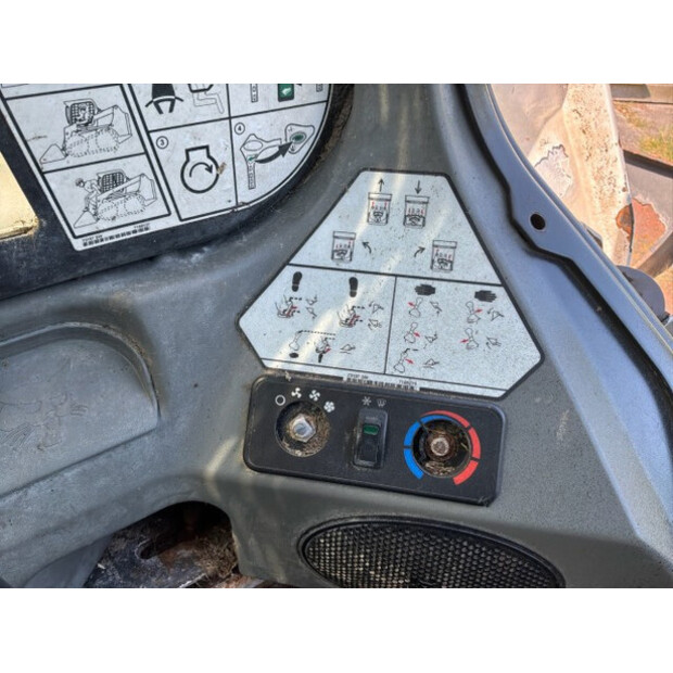 2015 BOBCAT S590-48918282
