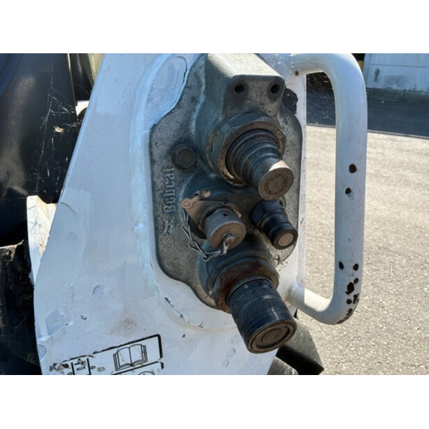 2015 BOBCAT S590-48918284