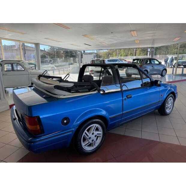 فورد Escort-48918681