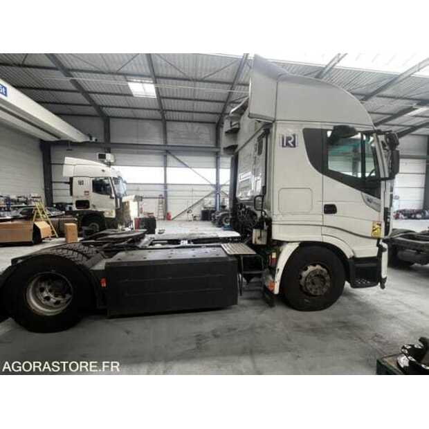 2017 Iveco 440S40-48918807