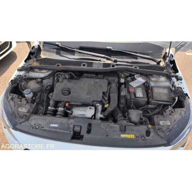 2021 Opel CORSA-48918915